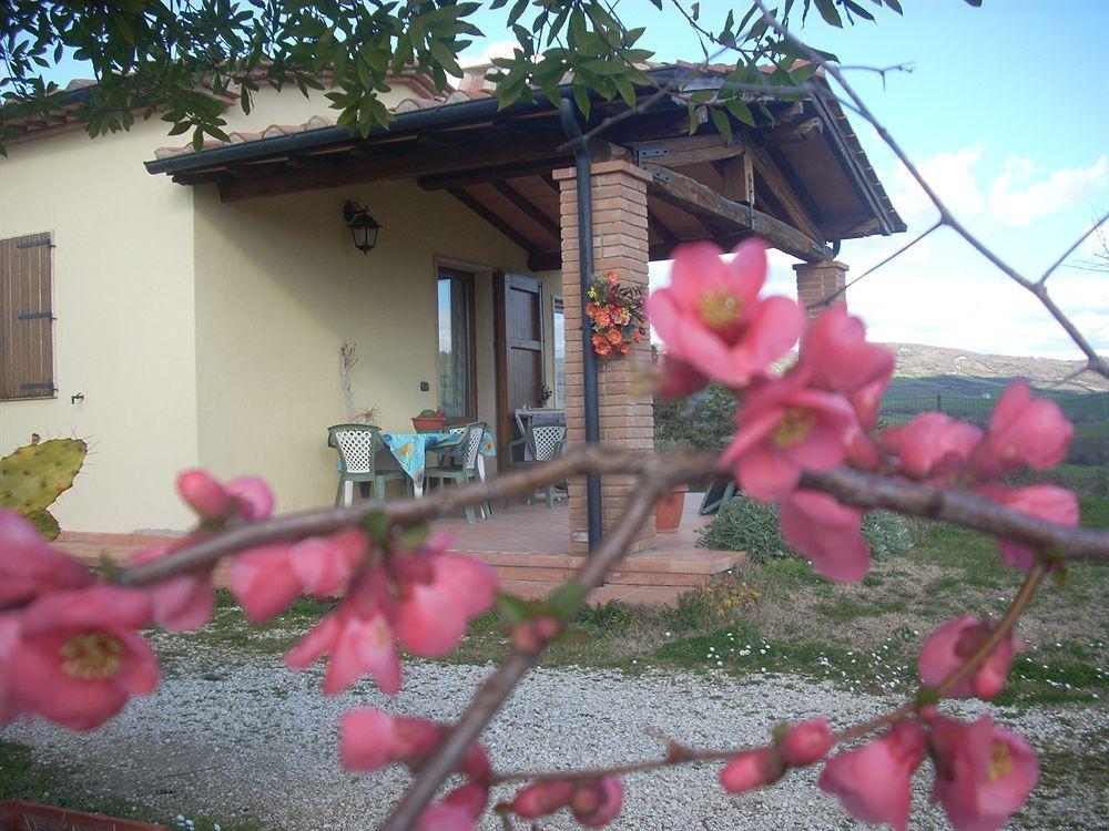 Residence Ai Campi Da Golf Saturnia Ngoại thất bức ảnh