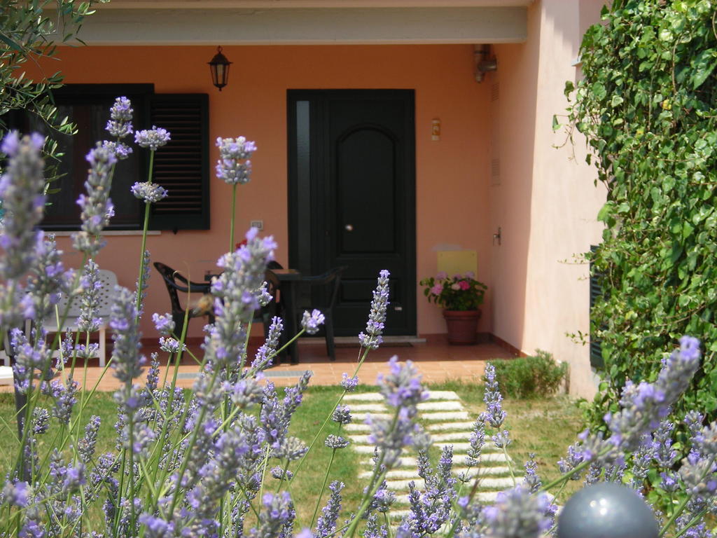 Residence Ai Campi Da Golf Saturnia Ngoại thất bức ảnh