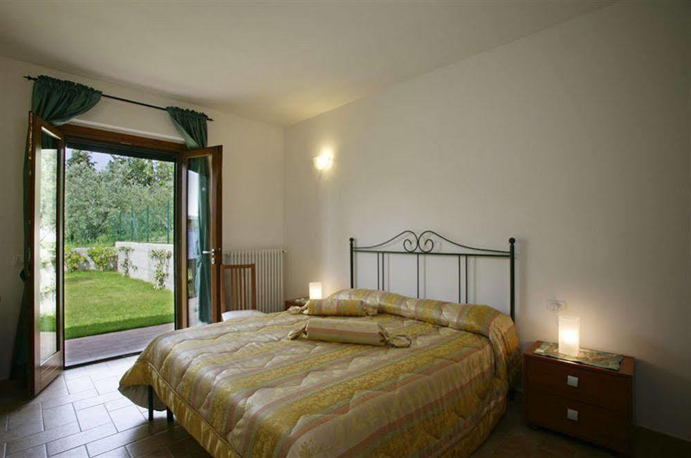 Residence Ai Campi Da Golf Saturnia Ngoại thất bức ảnh